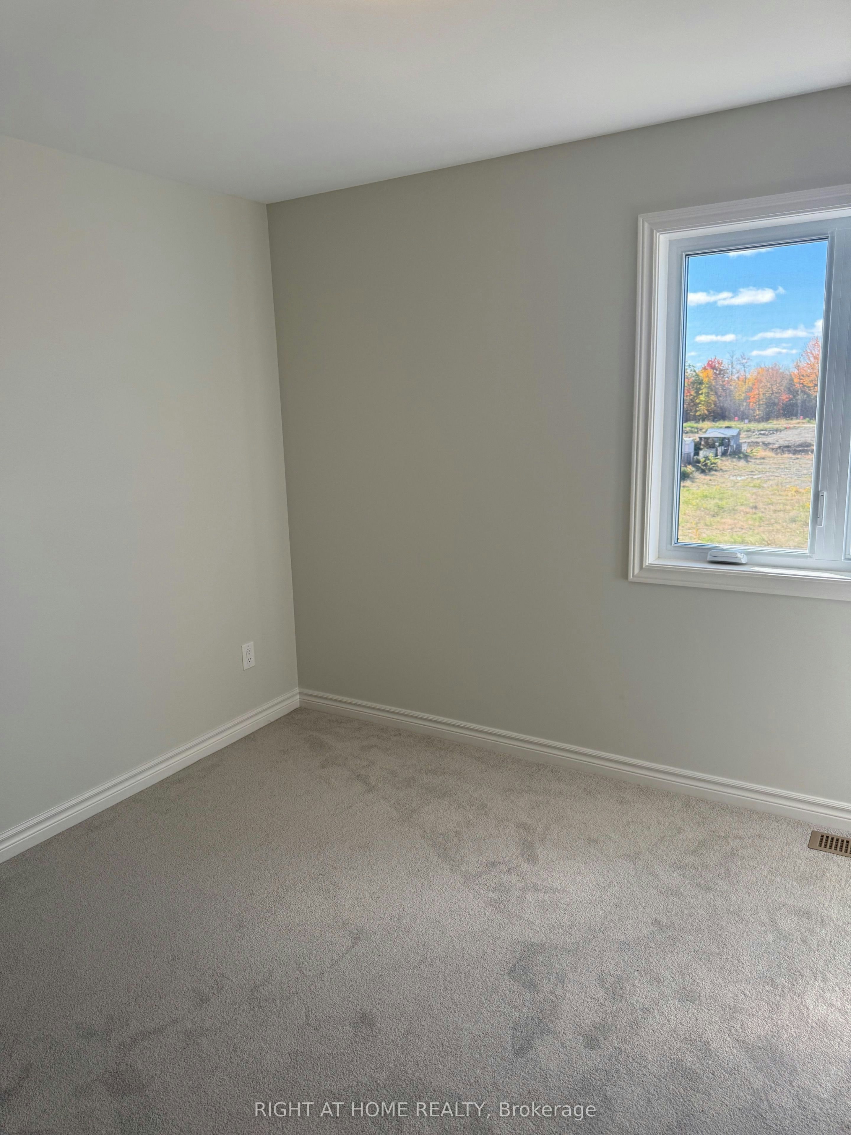 1 Fisher Avenue W, Leeds and the Thousand Islands, ON, K0E 1K0 - 12