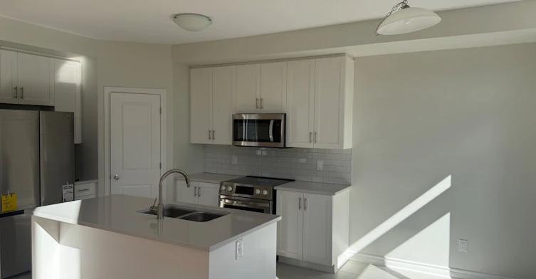 1 Fisher Avenue W, Leeds and the Thousand Islands, ON, K0E 1K0 - 5