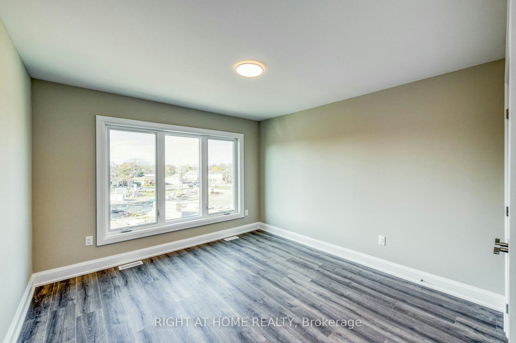20-292 Vine Street, St. Catharines, ON, L2M 0E1 - 13