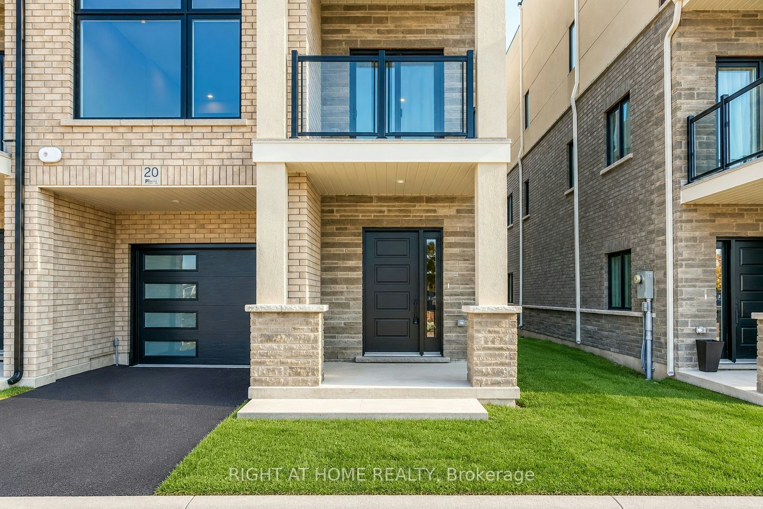 20-292 Vine Street, St. Catharines, ON, L2M 0E1 - 2