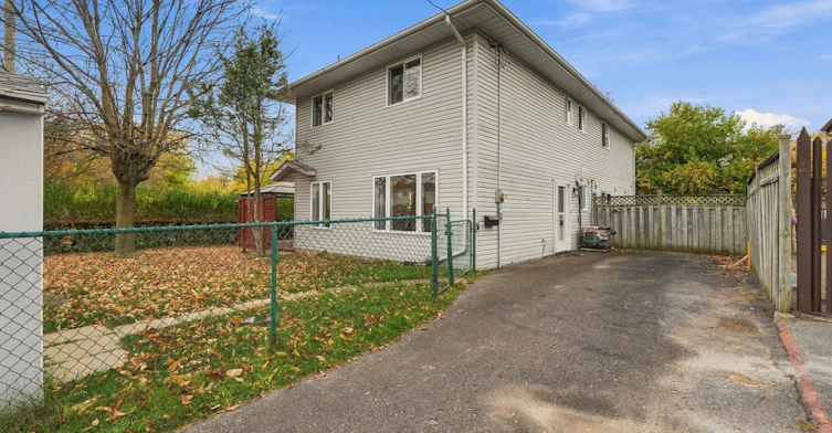 54 North Murray Street, Quinte West, ON, K8V 2E6