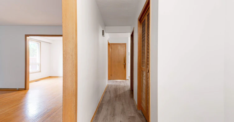 174 San Remo Drive, Hamilton, ON, L9C 5T9 - 5