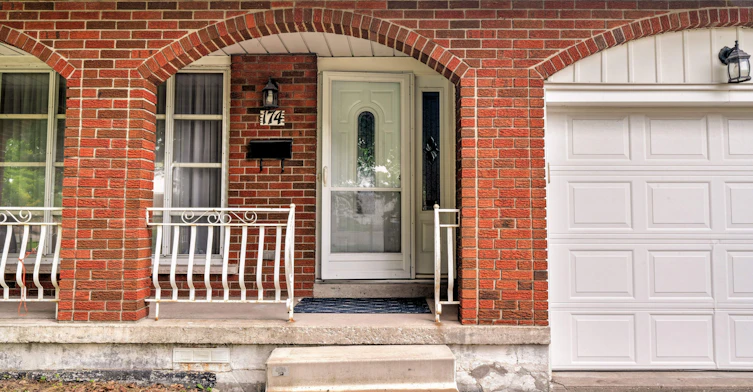 174 San Remo Drive, Hamilton, ON, L9C 5T9 - 2