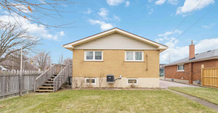 Main-517 Mohawk Road W, Hamilton, ON, L9C 1X3 - 24