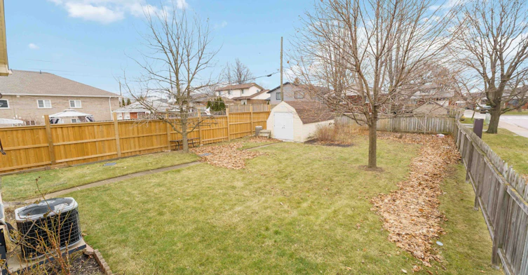 Main-517 Mohawk Road W, Hamilton, ON, L9C 1X3 - 25