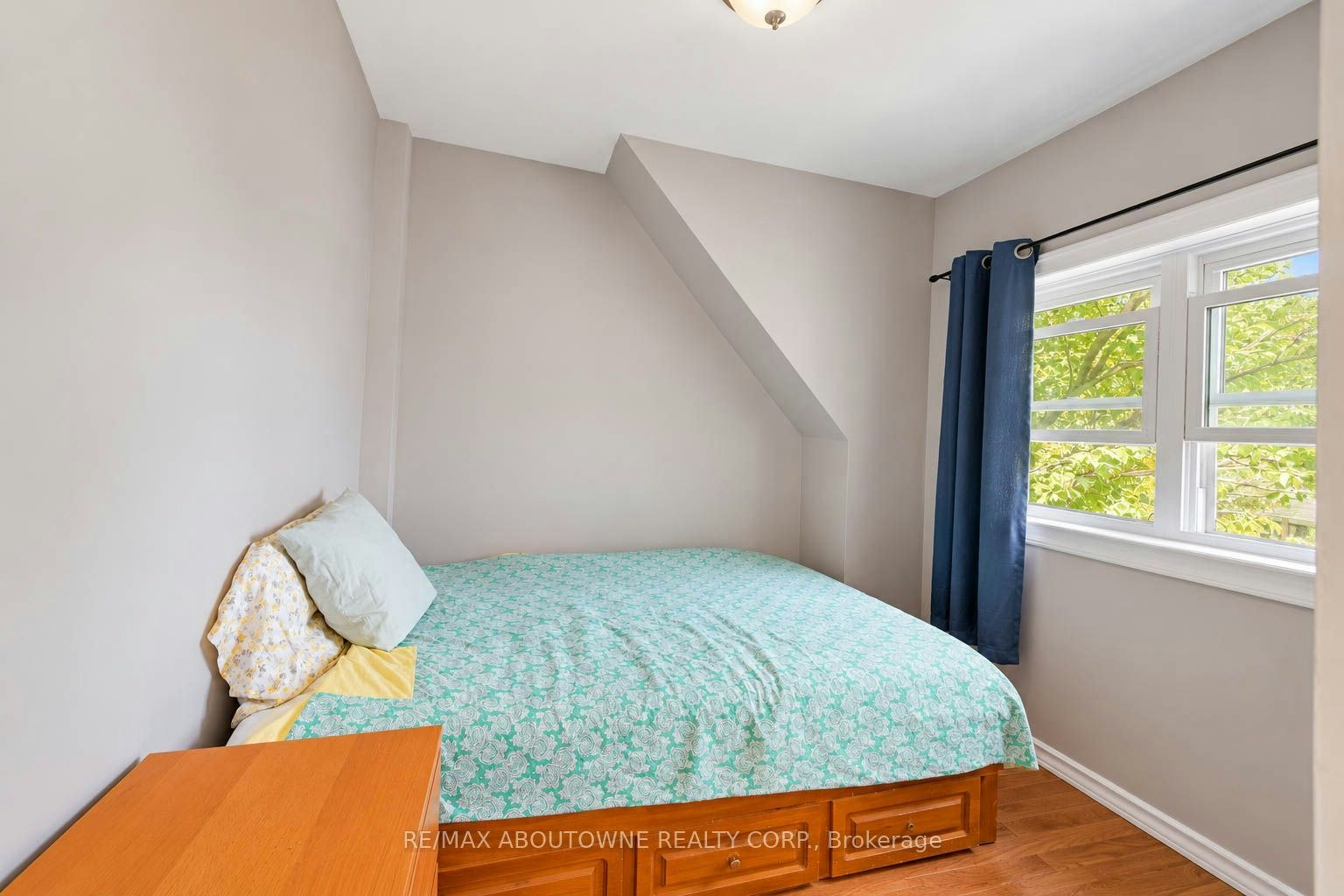 81 Glendale Avenue N, Hamilton, ON, L8L 7J6 - 16