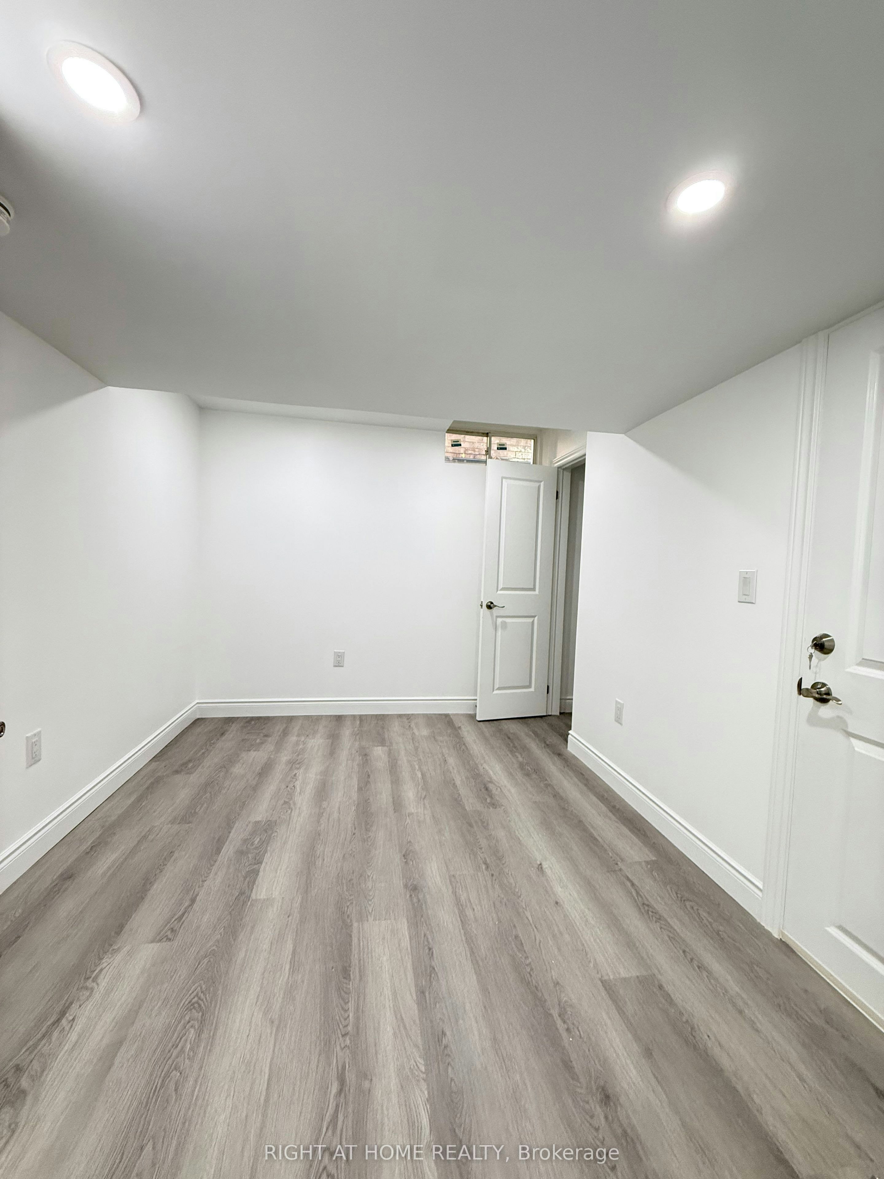 Basement-42 Whistler Street, Hamilton, ON, L0P 1P0 - 4