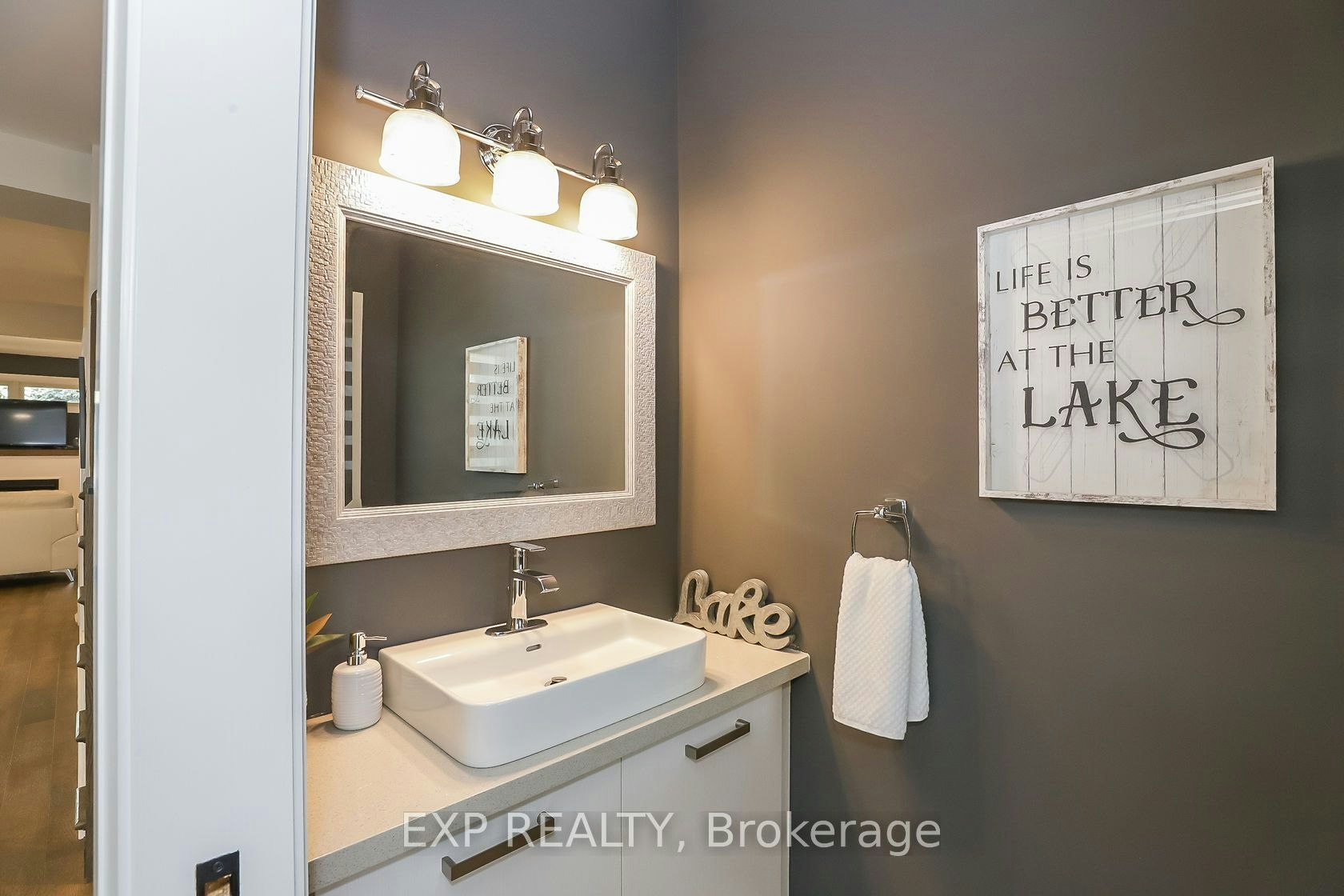 77A Broadway Avenue, St. Catharines, ON, L2M 7Y3 - 4