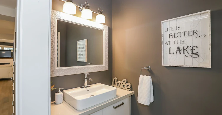 77A Broadway Avenue, St. Catharines, ON, L2M 7Y3 - 4