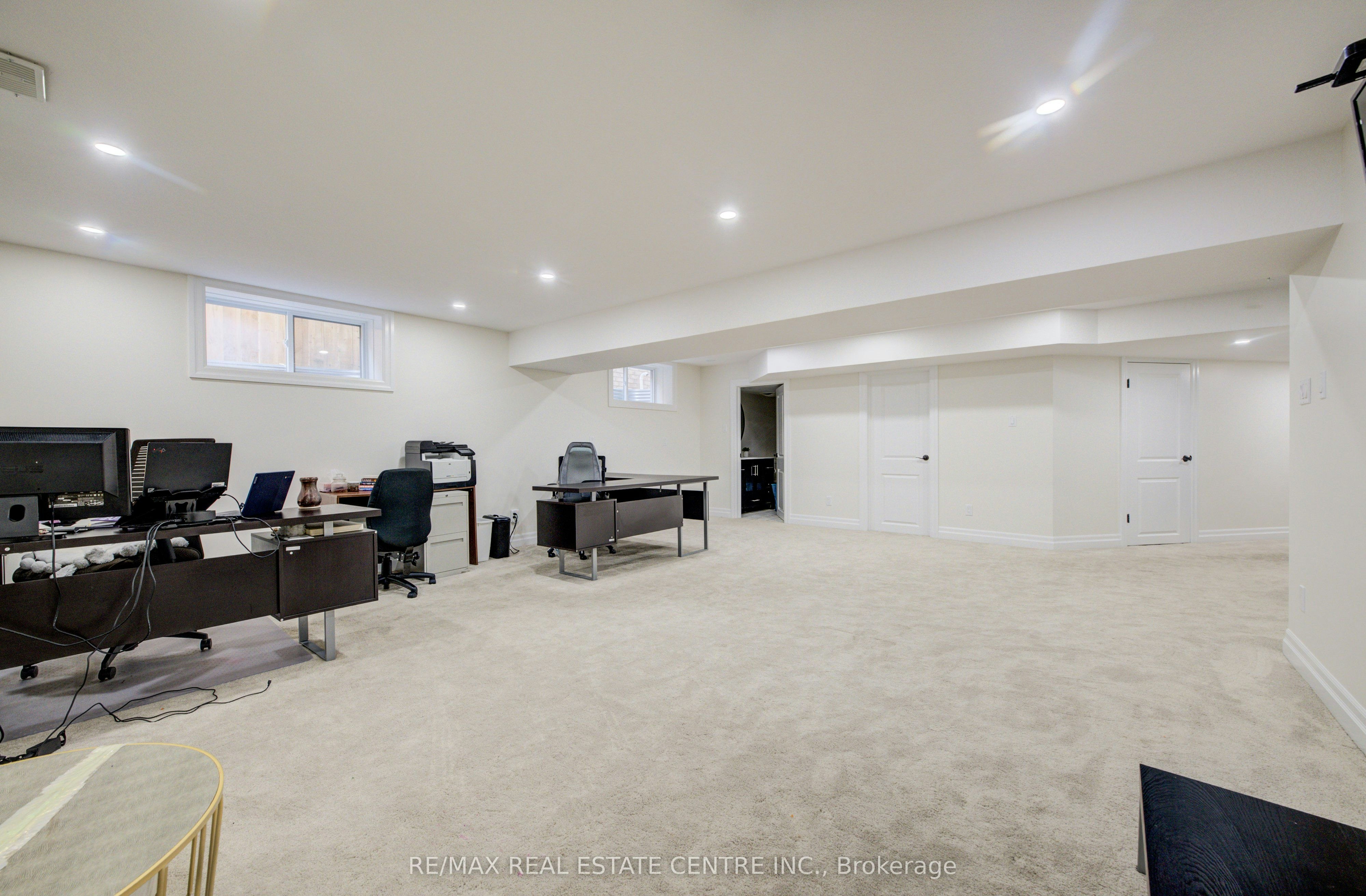 10 Deer Creek Street, Kitchener, ON, N2A 0E7 - 29