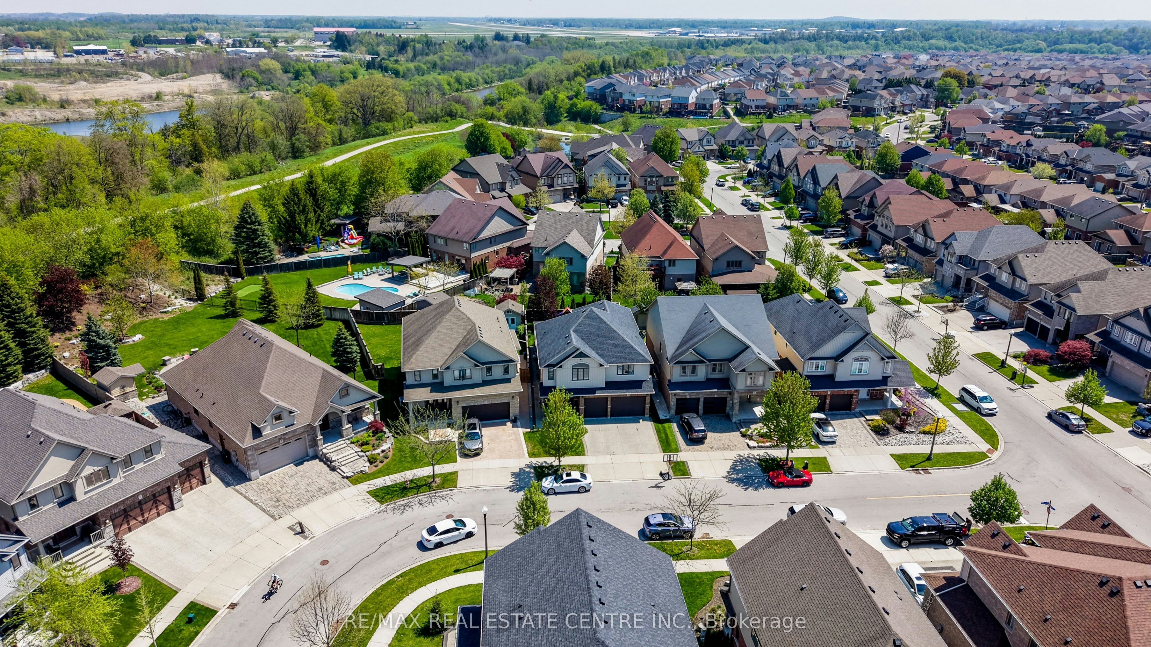 10 Deer Creek Street, Kitchener, ON, N2A 0E7 - 41