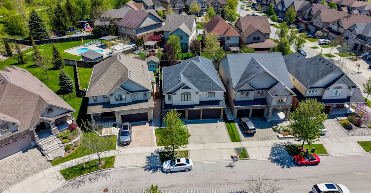 10 Deer Creek Street, Kitchener, ON, N2A 0E7 - 40