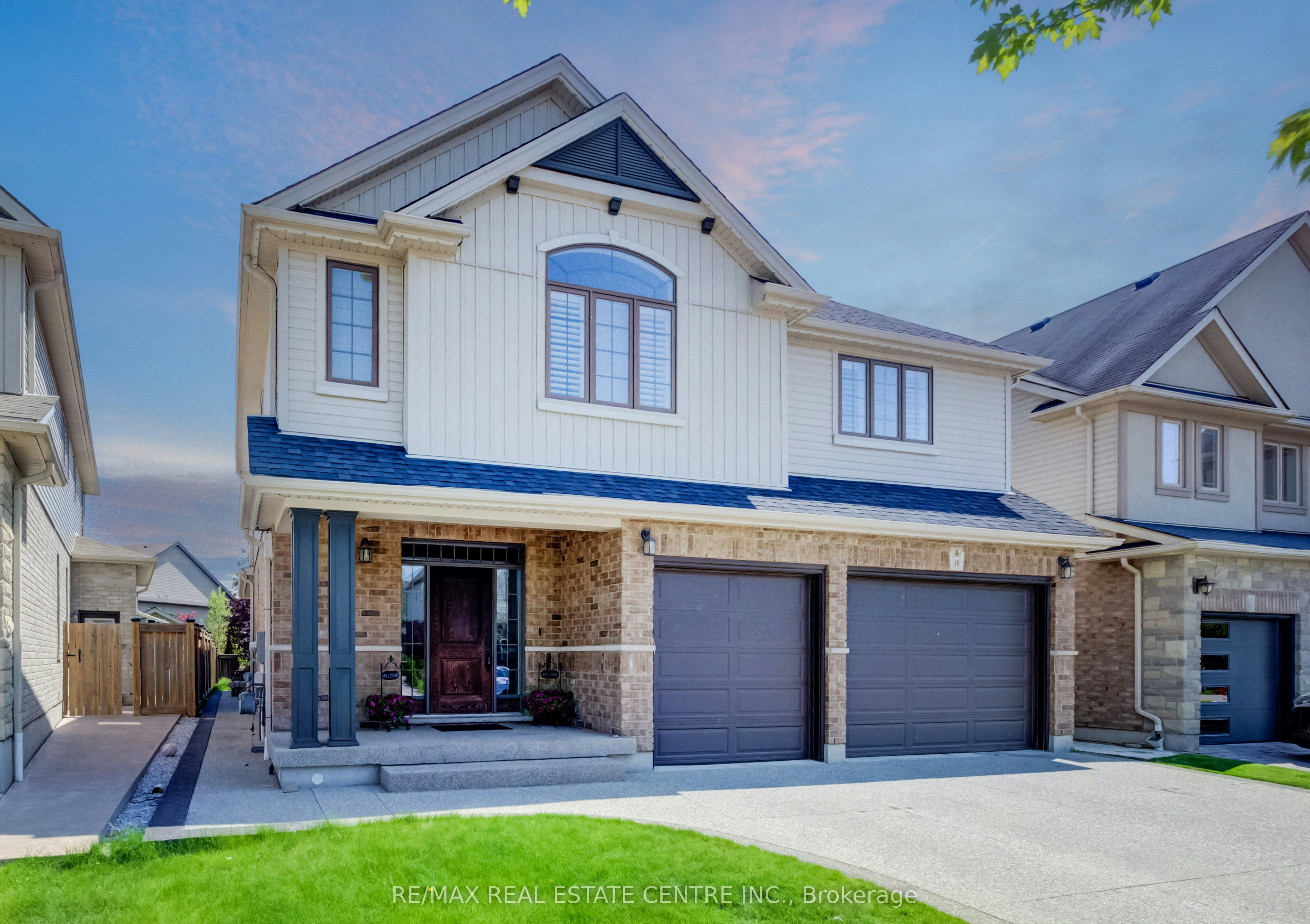 10 Deer Creek Street, Kitchener, ON, N2A 0E7 - 2