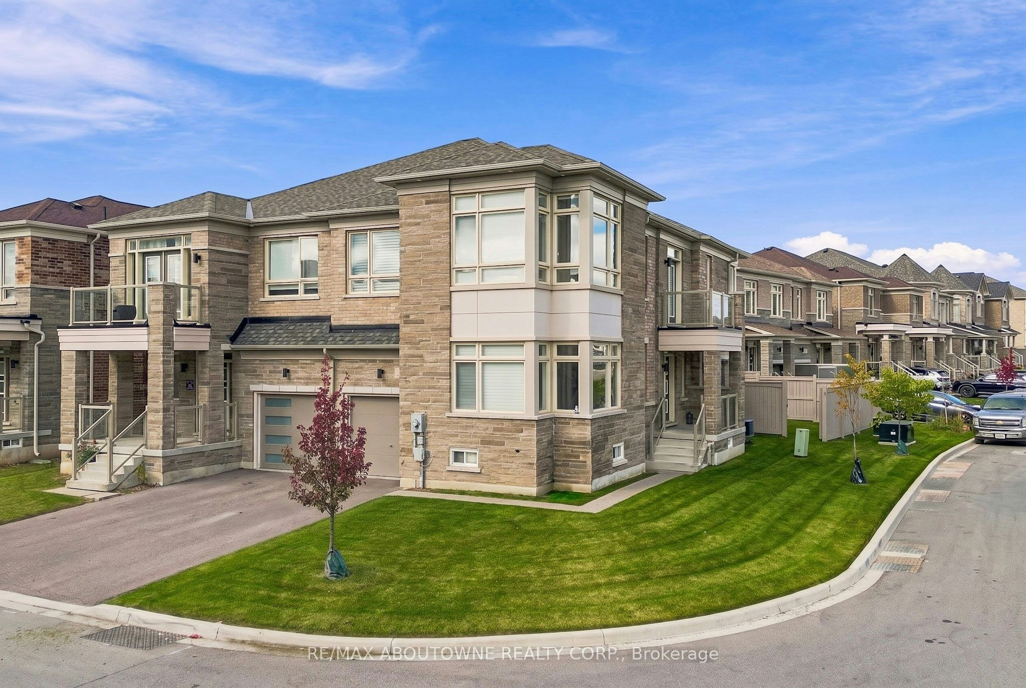 55 Granite Ridge Trail, Hamilton, ON, L8B 1Y4