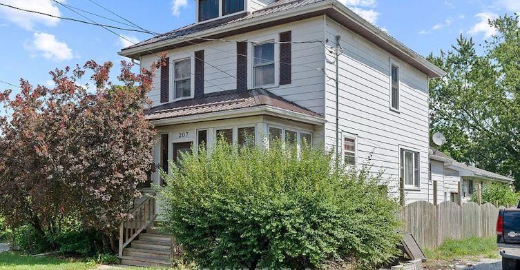 207-209 (MAIN HOUSE) Inshes Avenue, Chatham-Kent, ON, N7M 2Z5