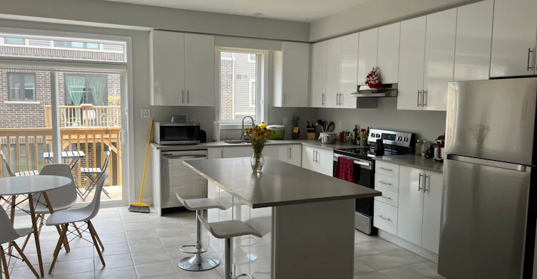 35 Rapids Lane, Hamilton, ON, L8K 0A3 - 6
