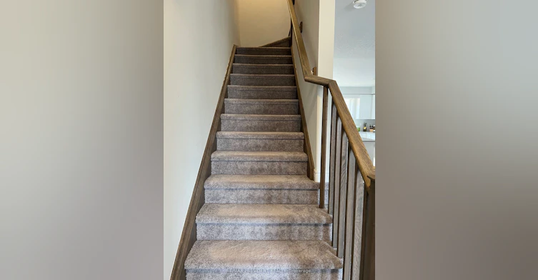 35 Rapids Lane, Hamilton, ON, L8K 0A3 - 11