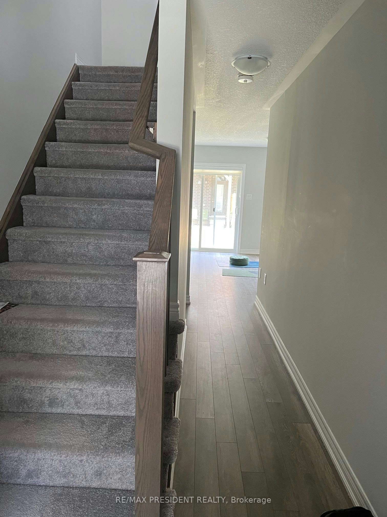 35 Rapids Lane, Hamilton, ON, L8K 0A3 - 2