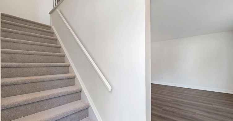72 Delawana Drive, Hamilton, ON, L8E 1G4 - 3