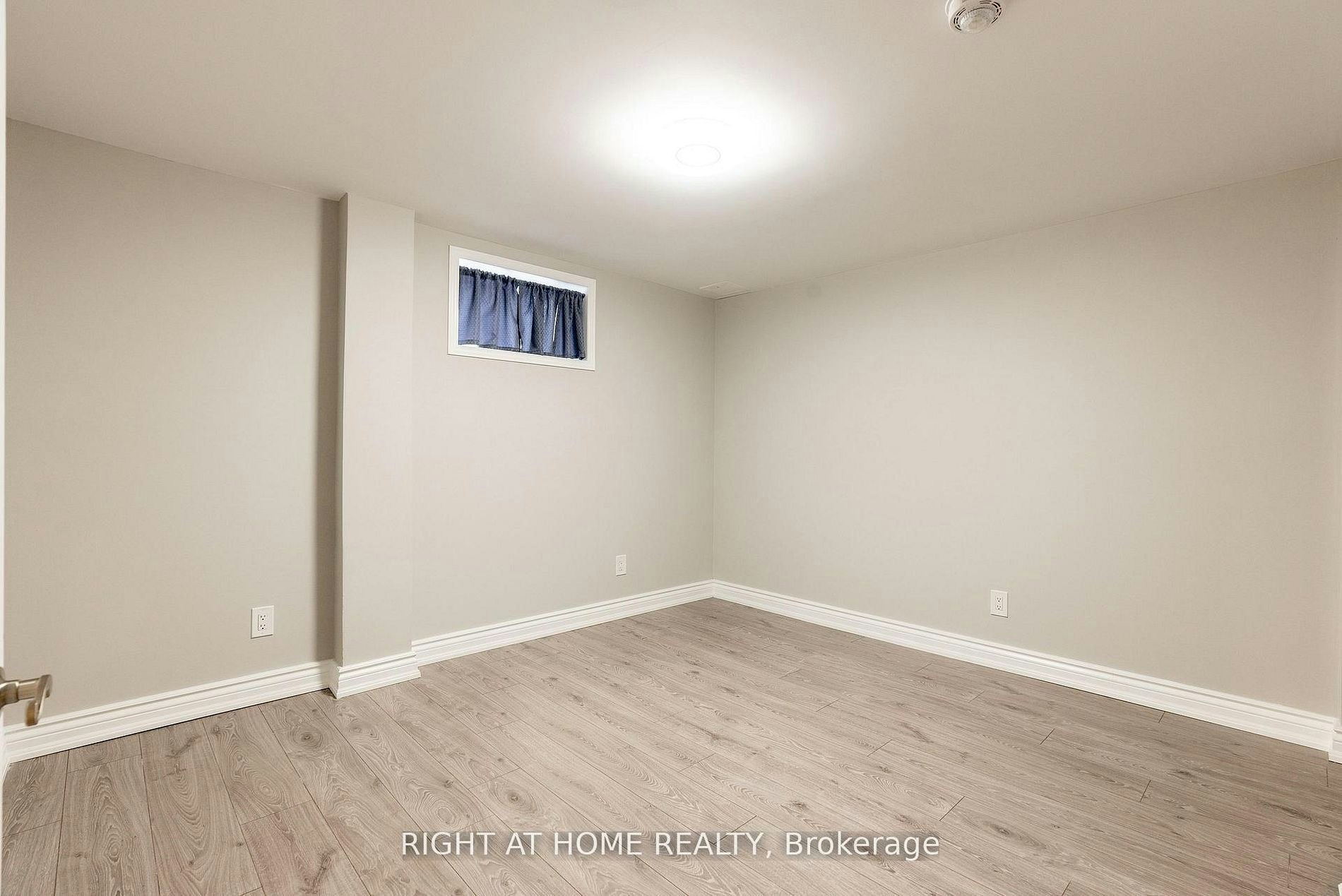 214 Kenilworth Avenue S, Hamilton, ON, L8K 2T4 - 8