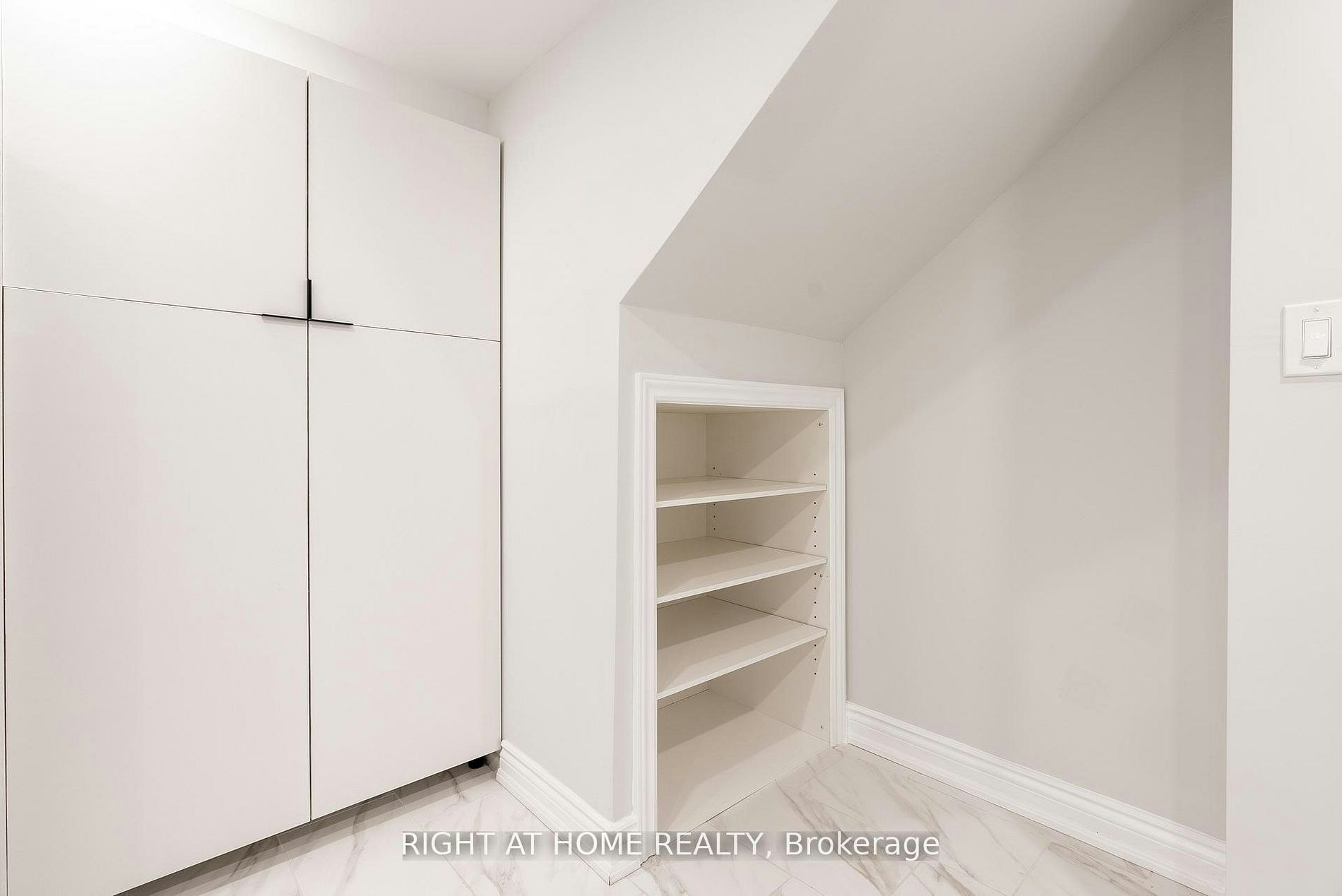 214 Kenilworth Avenue S, Hamilton, ON, L8K 2T4 - 22