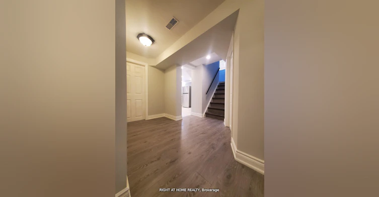 214 Kenilworth Avenue S, Hamilton, ON, L8K 2T4 - 4