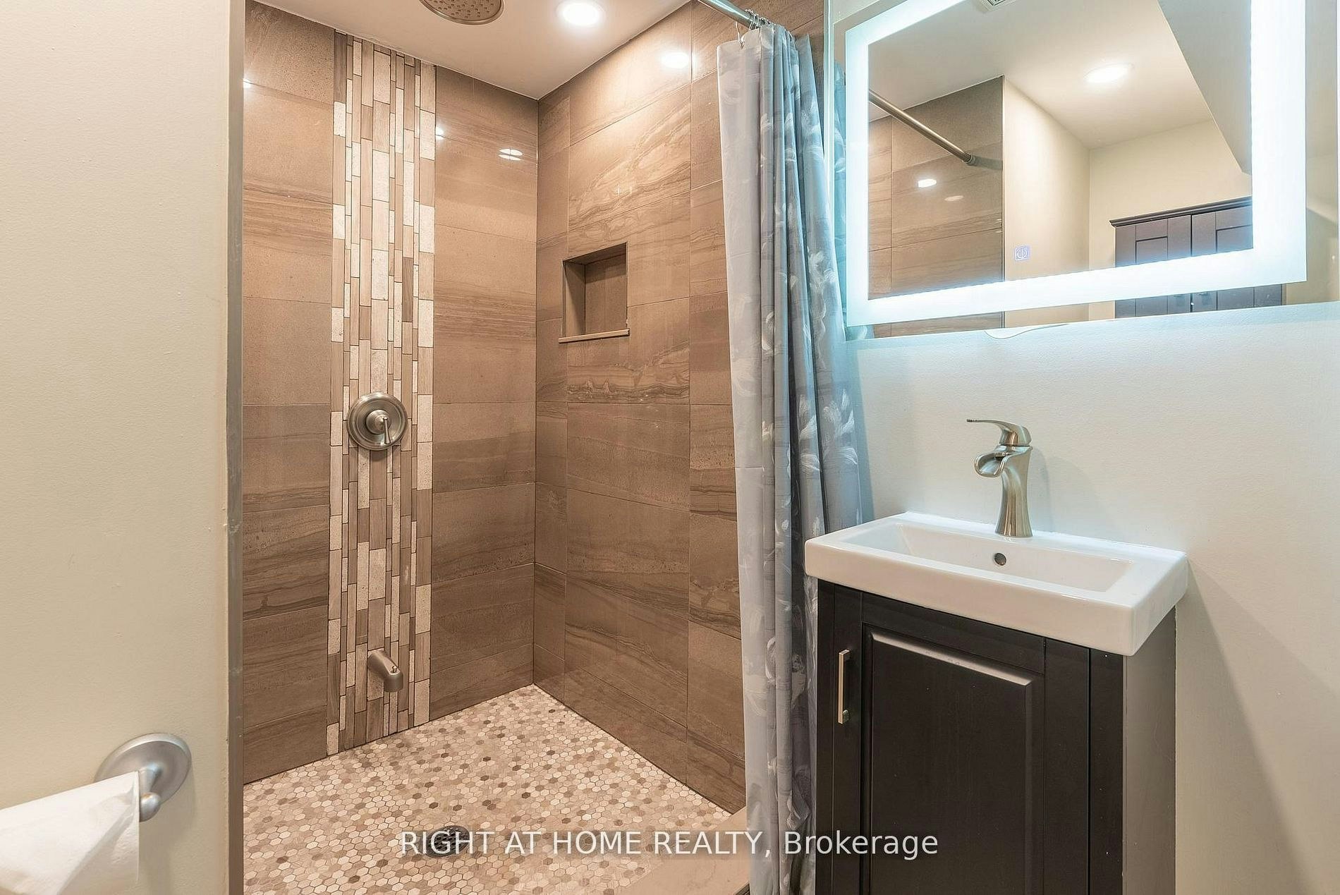 214 Kenilworth Avenue S, Hamilton, ON, L8K 2T4 - 15