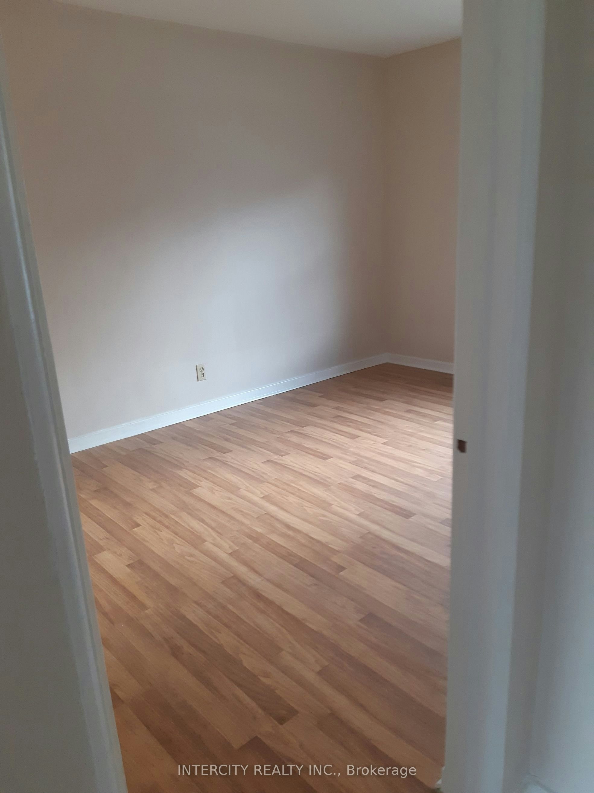P77-5150 Wyandotte Street E, Windsor, ON, N8S 1L2 - 9