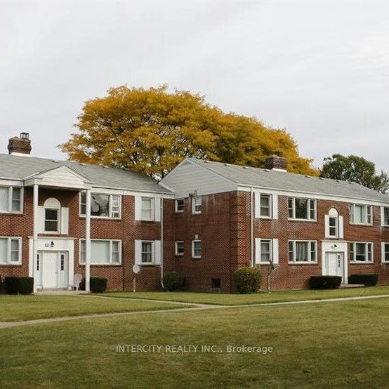 P77-5150 Wyandotte Street E, Windsor, ON, N8S 1L2