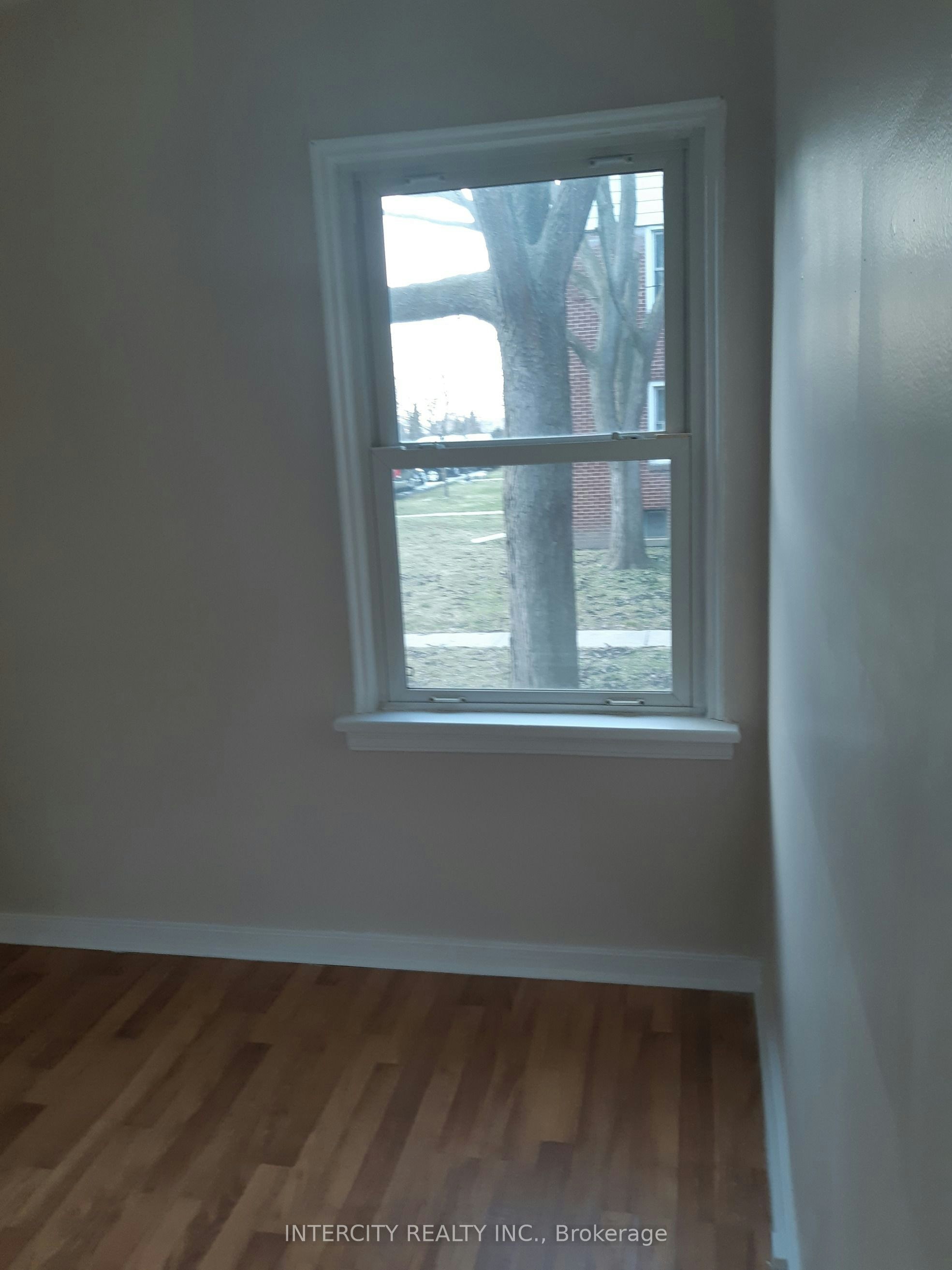 P77-5150 Wyandotte Street E, Windsor, ON, N8S 1L2 - 7