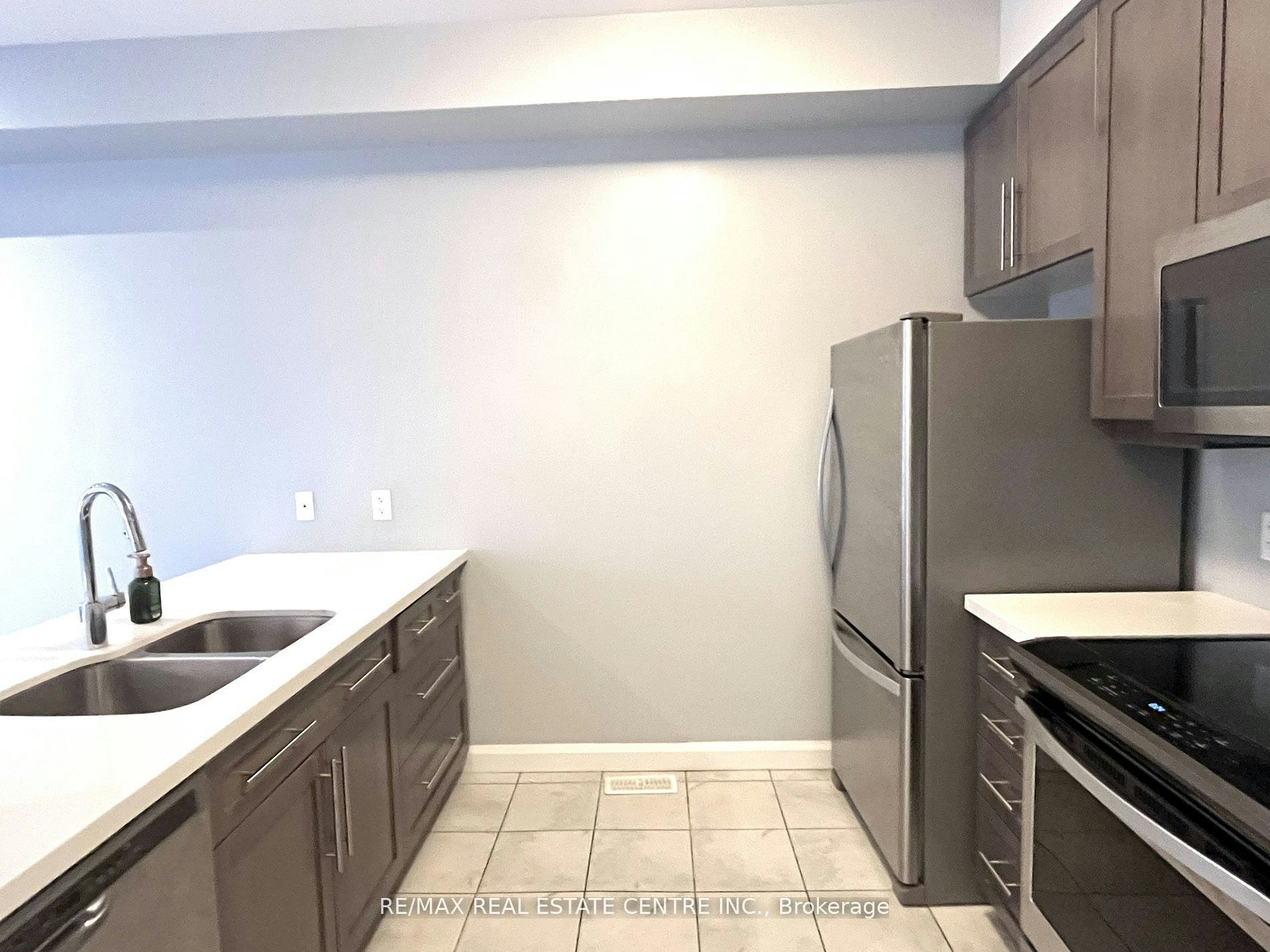 47-1169 Garner Road E, Hamilton, ON, L9G 0G8 - 9