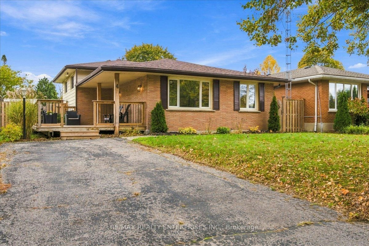 4 Allanton Boulevard, Brantford, ON, N3R 3B9