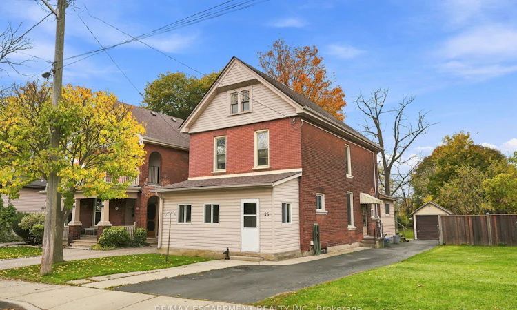 26 Brock Street
