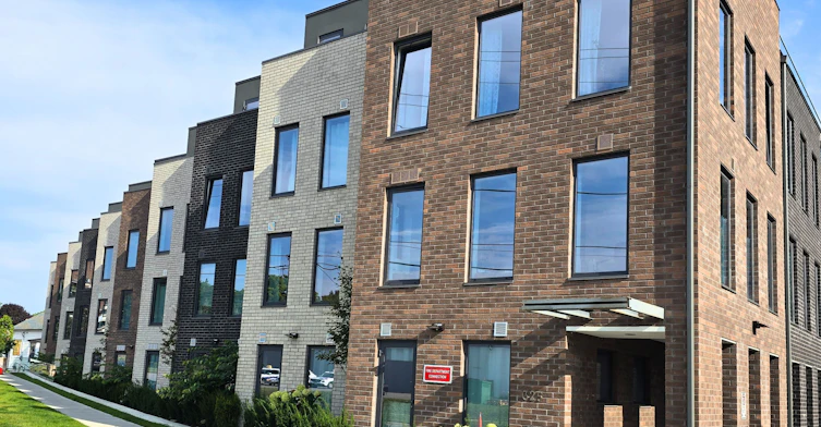 203-325 University Avenue W, Cobourg, ON, K9A 2H9 - 2