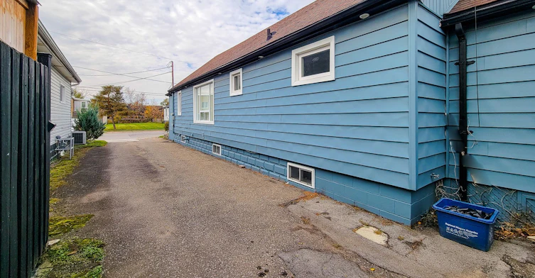 303 Deere Street, Welland, ON, L3B 2L9 - 34