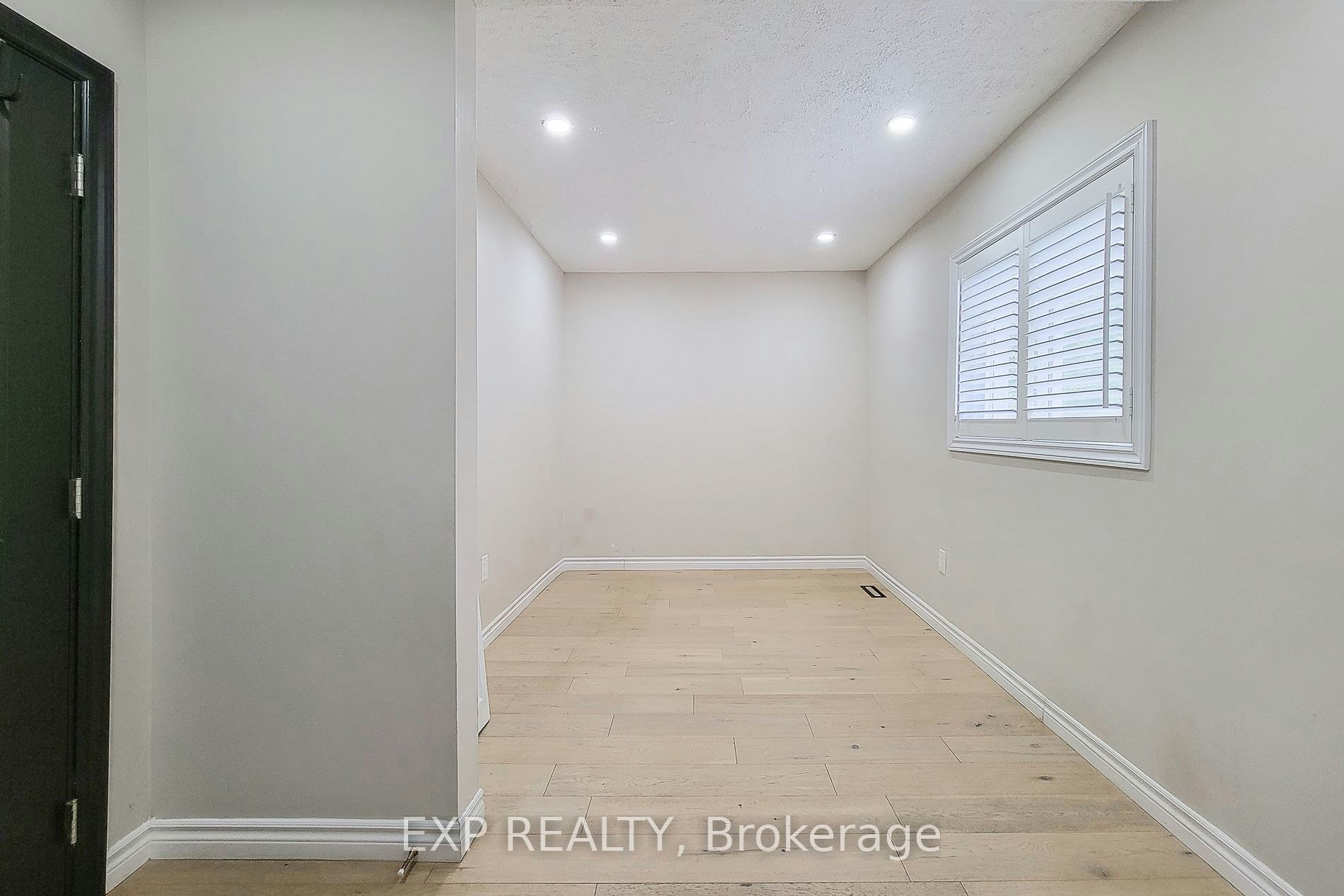 303 Deere Street, Welland, ON, L3B 2L9 - 12