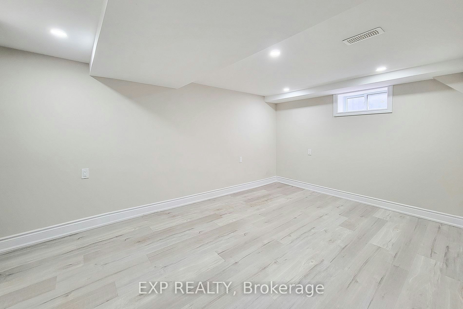303 Deere Street, Welland, ON, L3B 2L9 - 27