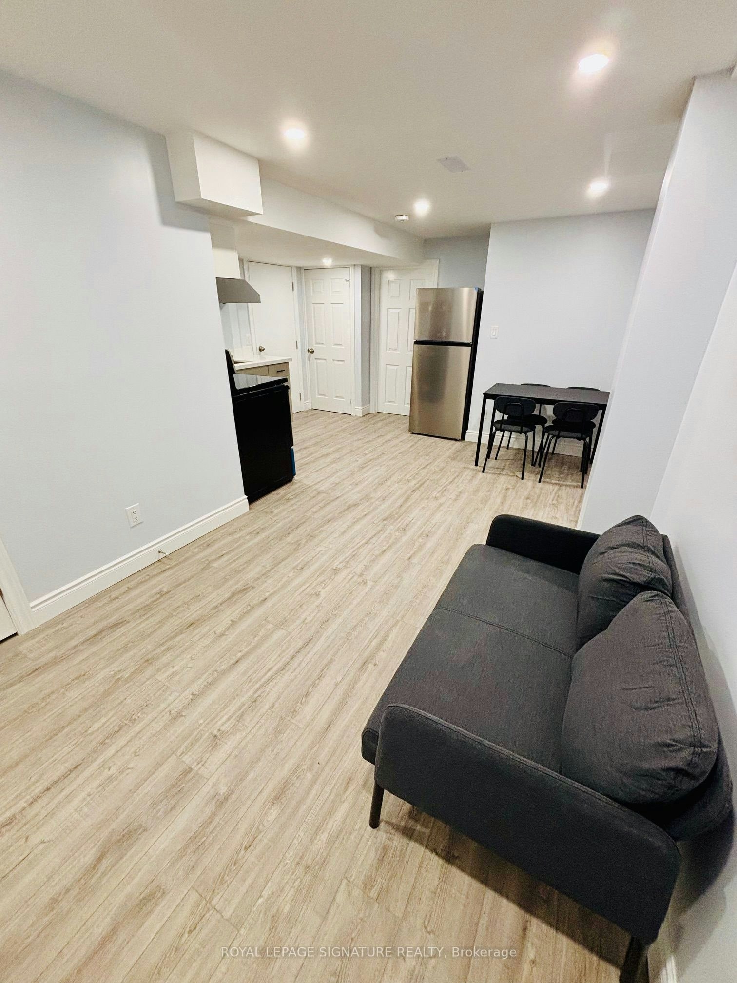 Lower-229 Springvalley Crescent, Hamilton, ON, L9C 0B3 - 2
