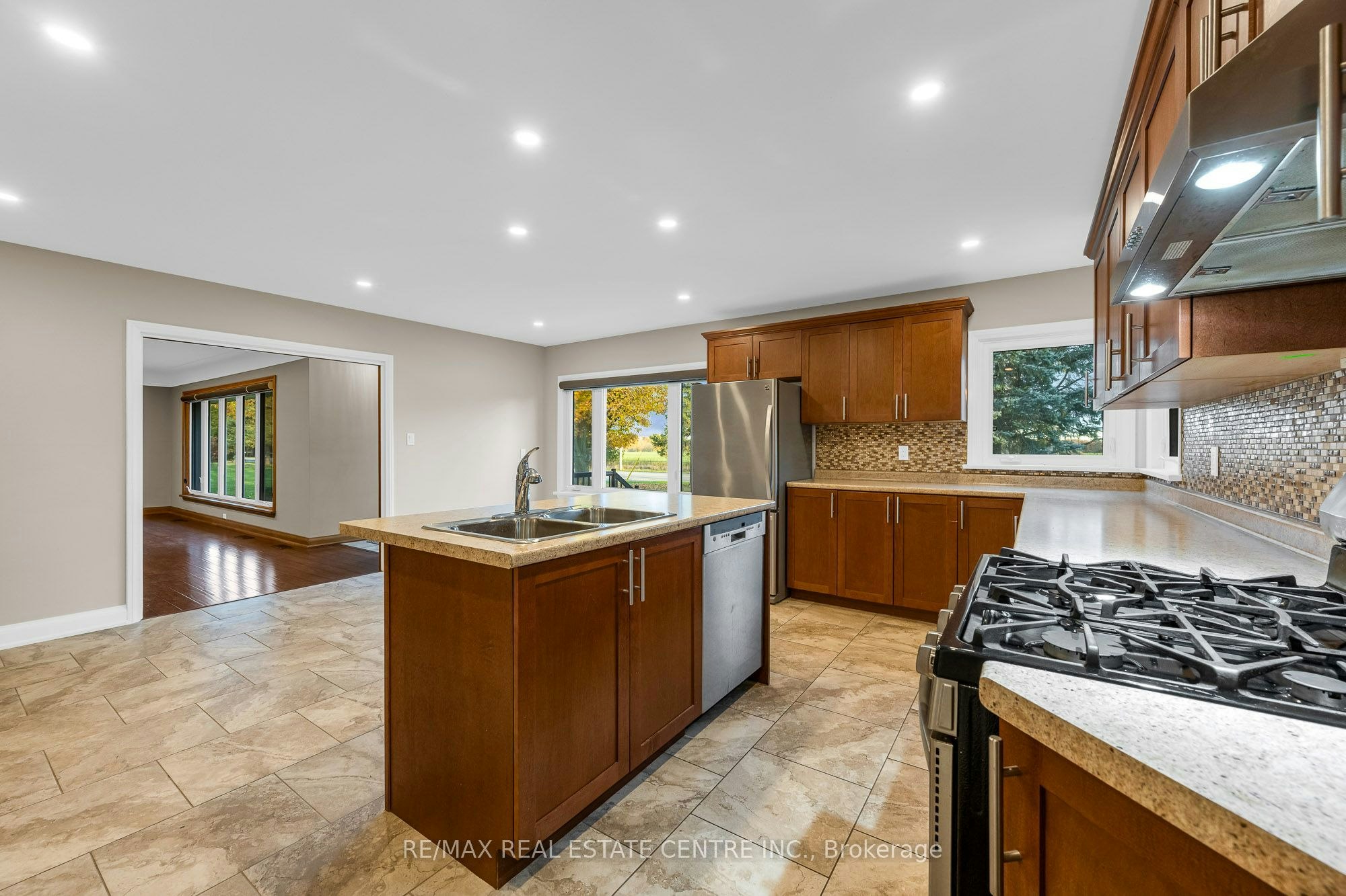 2347 Guyatt Road, Hamilton, ON, L0R 1C0 - 5