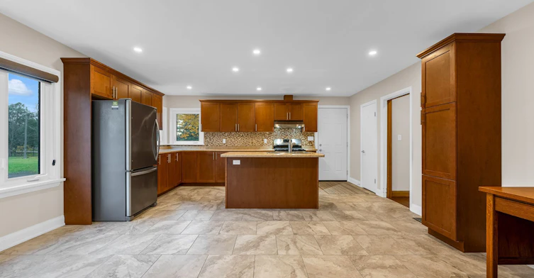 2347 Guyatt Road, Hamilton, ON, L0R 1C0 - 4