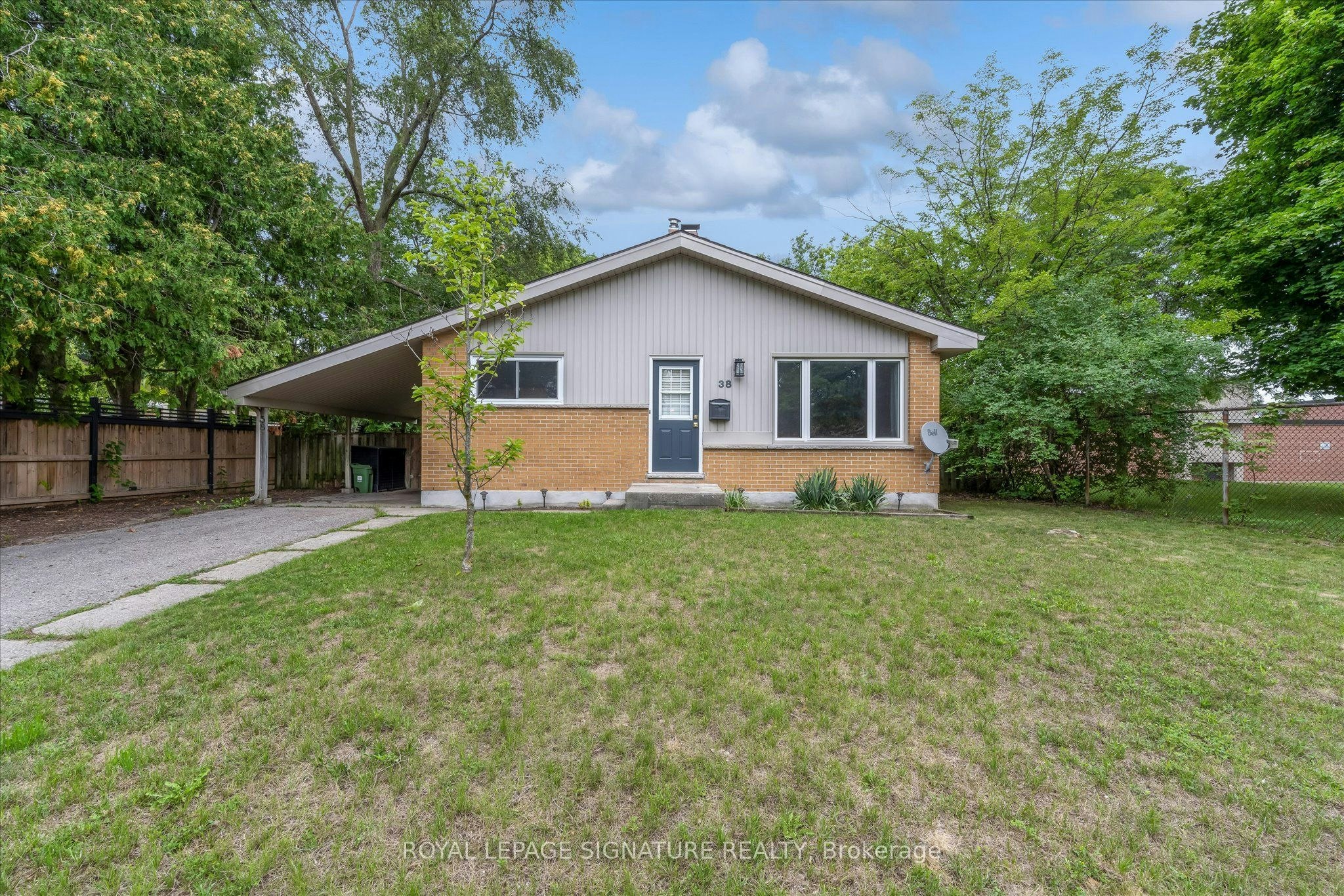 38 Tewskbury Crescent, London, ON, N5V 2M8