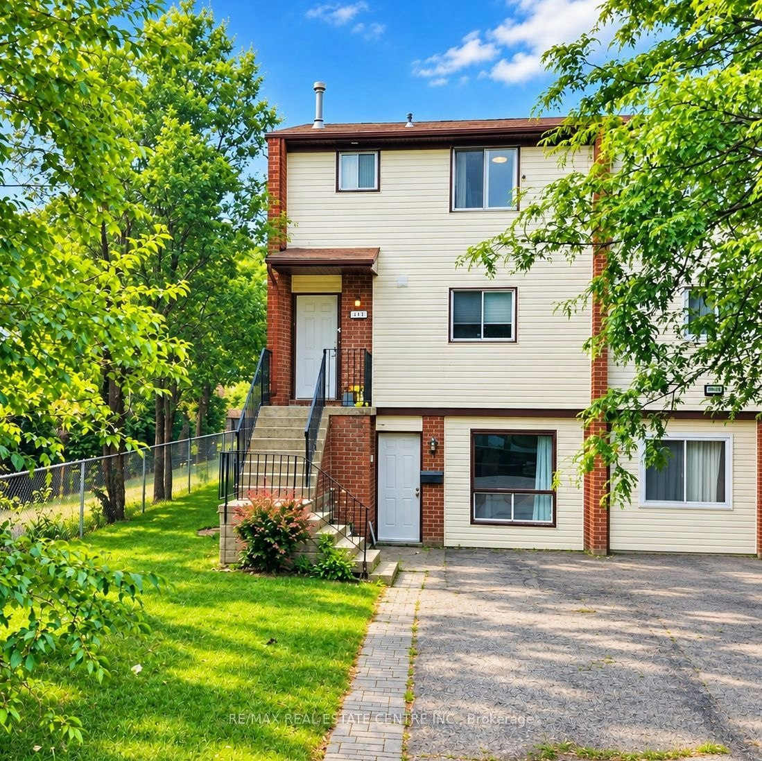 421 Bairstow Crescent, Waterloo, ON, N2K 2H7