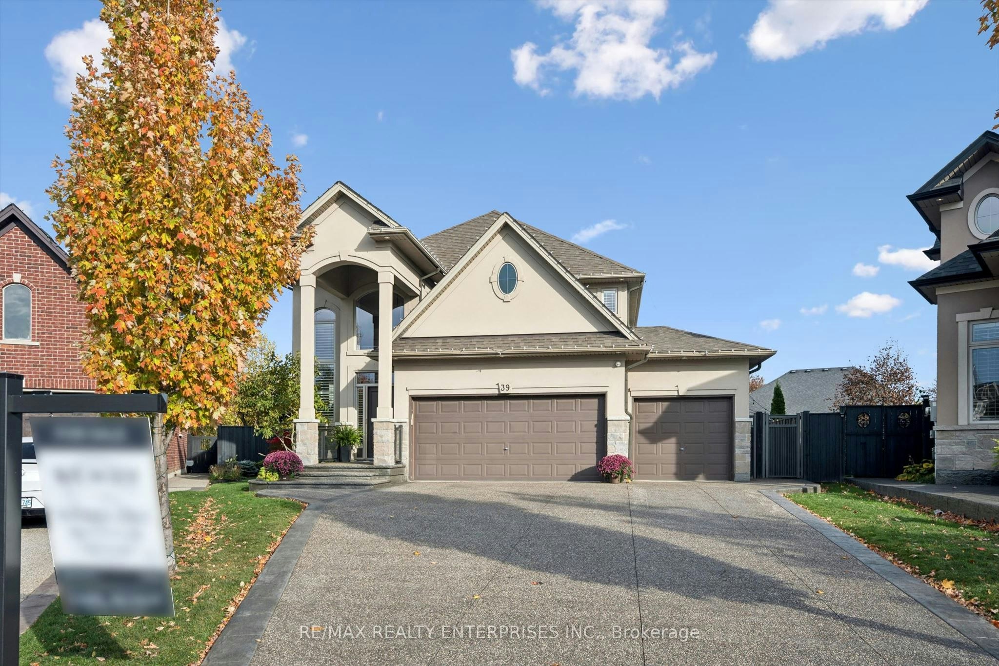 39 Ferrino Court, Hamilton, ON, L9C 0C6