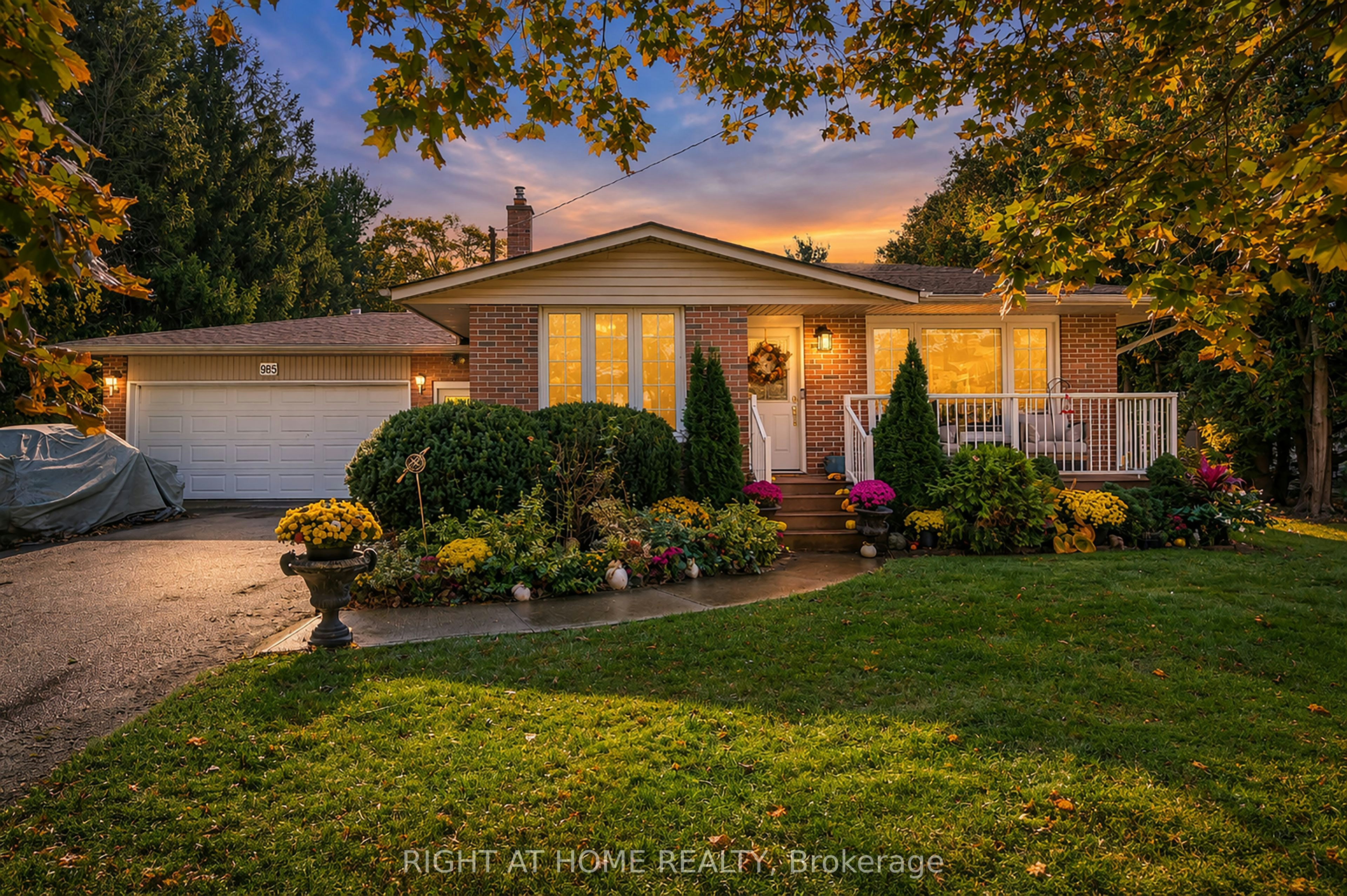 985 East West Line, Niagara-on-the-Lake, ON, L0S 1J0