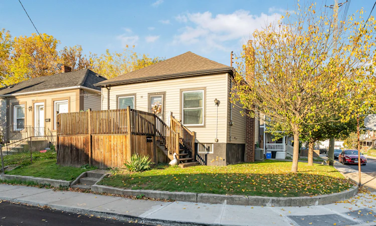 35 Douglas Avenue