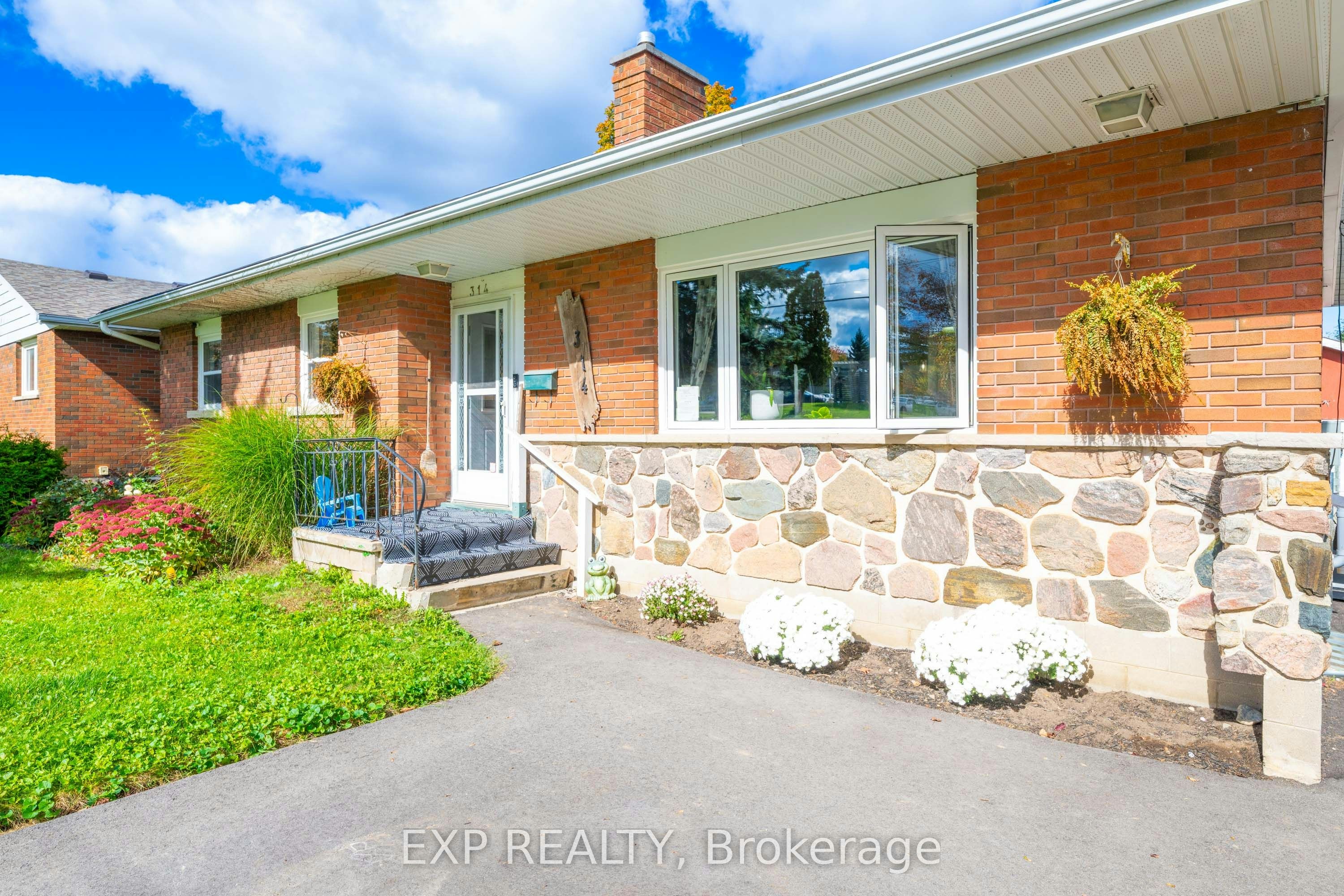 (MAIN LEVEL)-314 First Avenue E, Shelburne, ON, L9V 2Y9 - 2