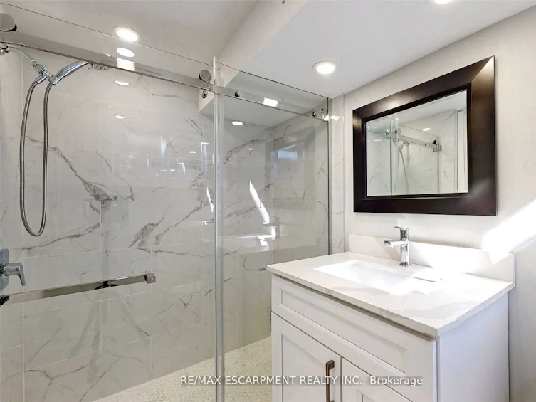 147 Garside Avenue South, Hamilton, ON, L8K 2W1 - 33