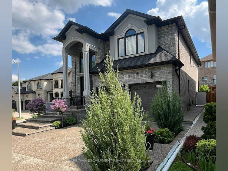 58 Cielo Court, Hamilton, ON, L9B 1A9 - 2