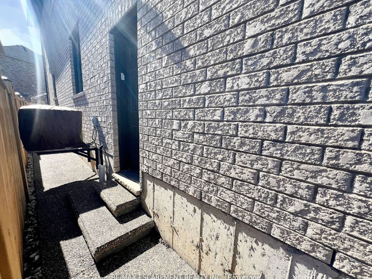 58 Cielo Court, Hamilton, ON, L9B 1A9 - 36