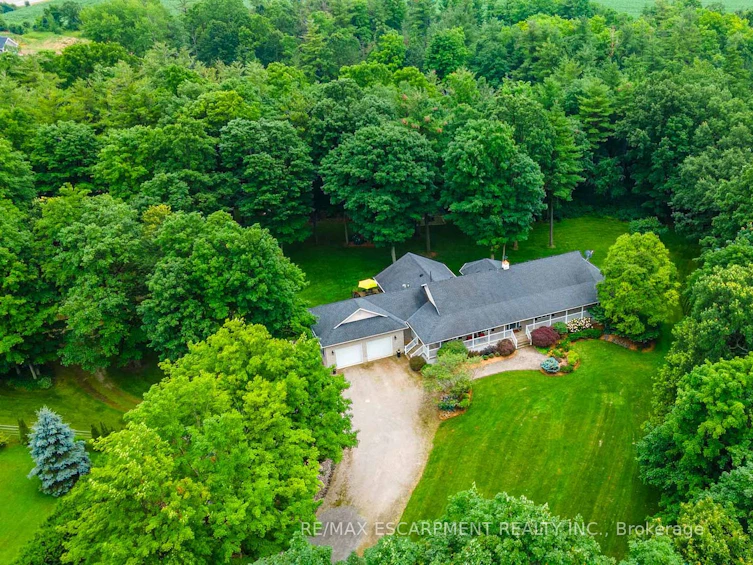 864 6th Concession Road West, Hamilton, ON, L8B 1M9